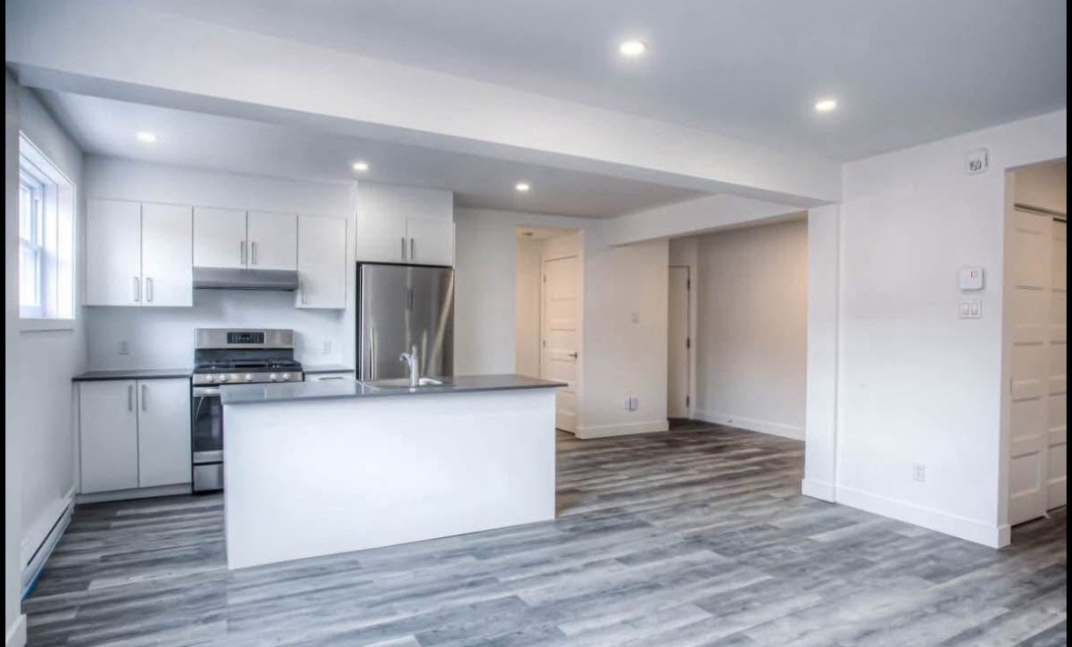 4570 Av. Walkley — photo 2