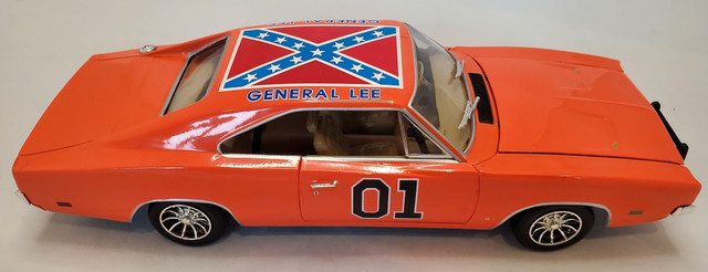 1:18 Ertl The Dukes of Hazzard General Lee 1969 Dodge Charger in Arts & Collectibles in Kawartha Lakes - Image 3