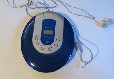 Audiovox CD Player Works well, comes with ear buds and an extra headset. 2003 model but very lightly...