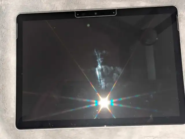 Microsoft Surface Go 3 Like-New Condition, Touchscreen Laptop in iPads & Tablets in Kitchener / Waterloo - Image 3