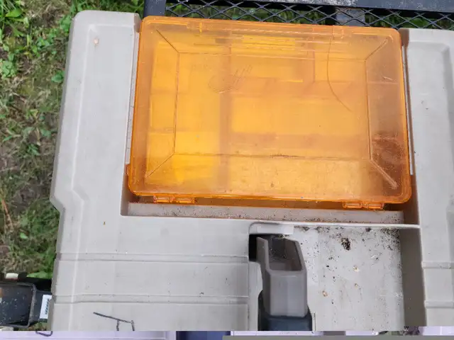 Plano PRO Plastic Tool Tote On Wheels 2 Removable Plastic Trays in Tool Storage & Benches in Windsor Region - Image 10