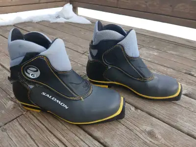 Salomon Escape 6 SNS cross-country ski boots, EUR 39, View more