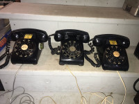 5 VINTAGE ROTARY TELEPHONES BLACK TAN TABLE TOP
