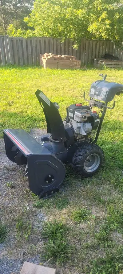 342cc Briggs and Stratton snowblower, View more