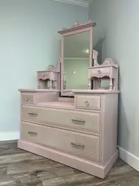 Gorgeous Dresser