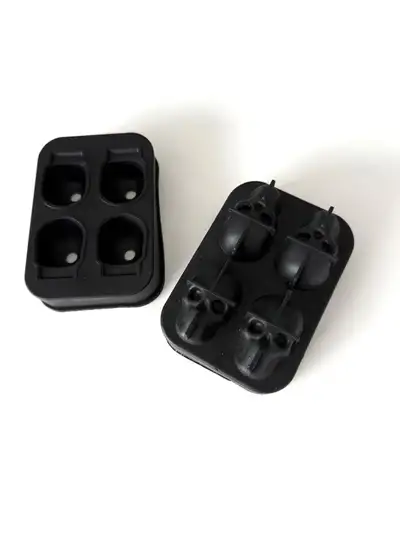 Add a spooky touch to your Halloween party with this brand new silicone ice cube tray, perfect for m...