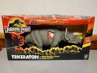 1993 Kenner Jurassic Park Triceratops 