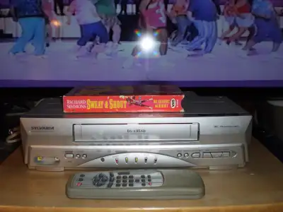 Sylvania C6240VF DA-4Head Digital Tracking Video Cassette Recorder VCR VHS Player WORKING with remot...