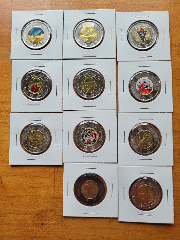 Canada Toonie-$2- set of coins in Arts & Collectibles in Grande Prairie