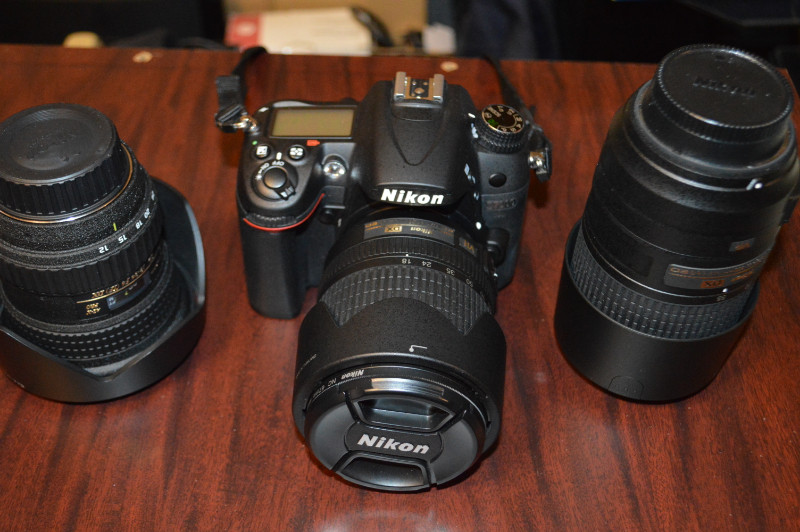 Nikon D7000 Like New 3,062 Shutter Count with 3 Lens for sale  