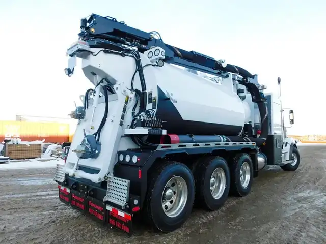 Hydro vac truck operator  in Drivers & Security in Markham / York Region - Image 2