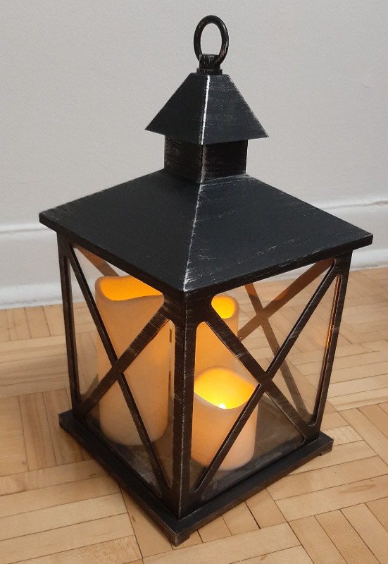 Plastic Lantern 3 LED CHRISTMAS Candles DECOR, window lights in Arts & Collectibles in City of Toronto