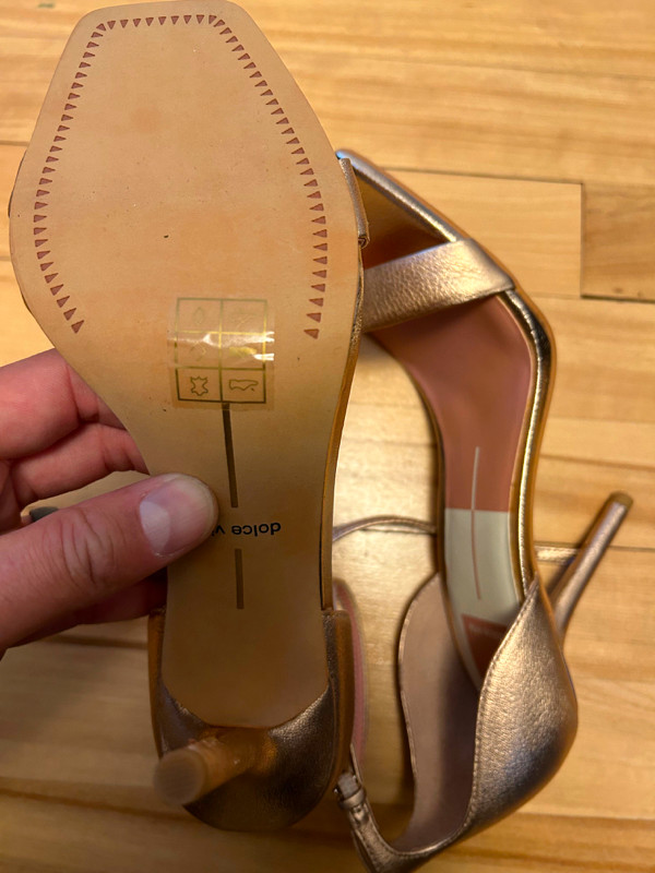 NEW Dolce Vita Womens Halo Heeled Sandal Size 9 Rose Gold dans Femmes - Chaussures  à Dartmouth - Image 4