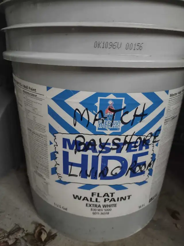 paints, 5 gallon bucket  in Painting & Paint Supplies in Hamilton - Image 2