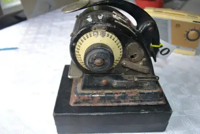 Rare antique check writer G.W.Todd & Co."The Protectograph" USA, View more