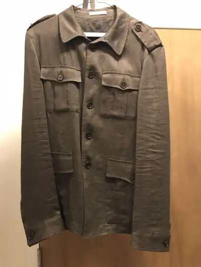 Excellent condition USA size 30 EURO size 40 Made in Morocco Outer shell made from 100% Linen 60% Vi...