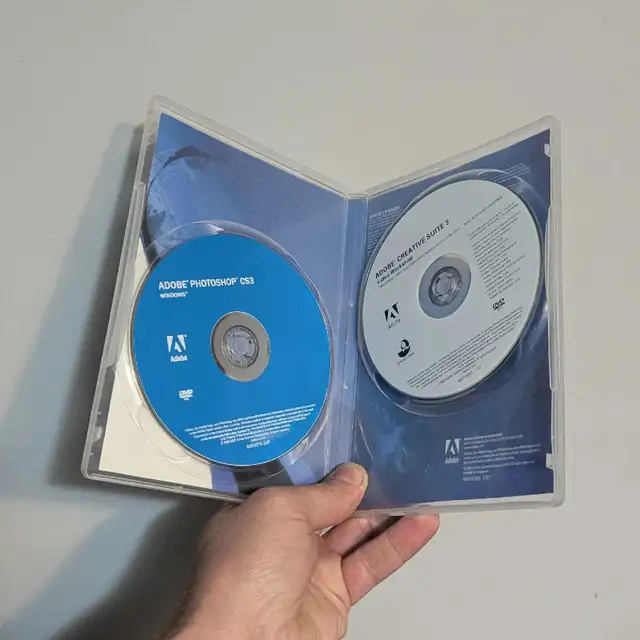 Adobe Photoshop CS3 with Key and Discs64219664961666121