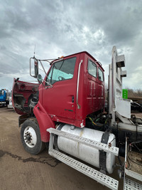 Parting out 2004 Sterling L9500