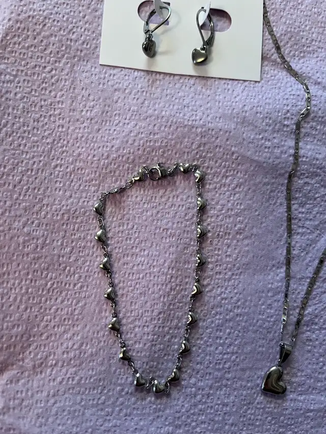Silver Necklace Set with Bracelet in Jewellery & Watches in Ottawa - Image 5