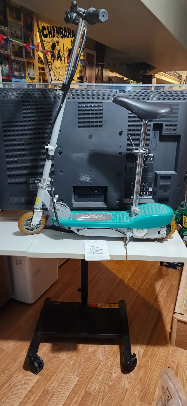 Electric scooter in Other in Mississauga / Peel Region - Image 11