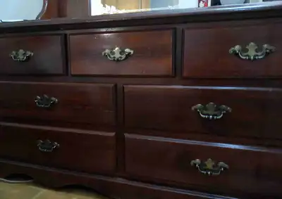 , For Sale : Six Piece wooden Bed Set This is a six piece Bed set pieces in the set include : •Stand...