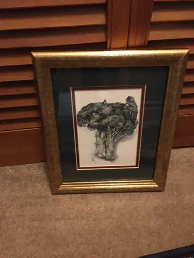 Broccoli coloured print in gold coloured wood frame under glass 10”x12” perfect to add flavour to yo...