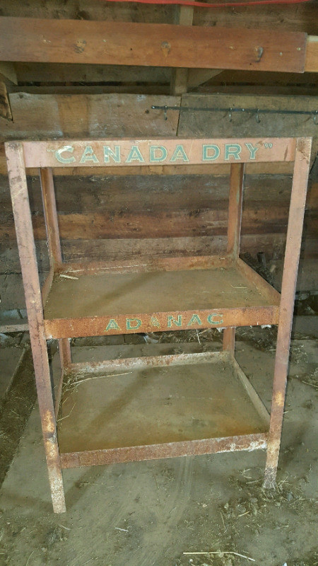 Vintage Canada Dry Advertising Rack in Arts & Collectibles in Edmonton - Image 2