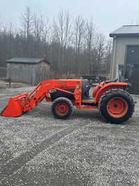 2013 Kubota L3240 GST 4x4 Tractor with Loader $23k obo