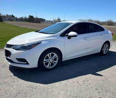 2016 Chevrolet, Cruze LT Turbo 4DR 