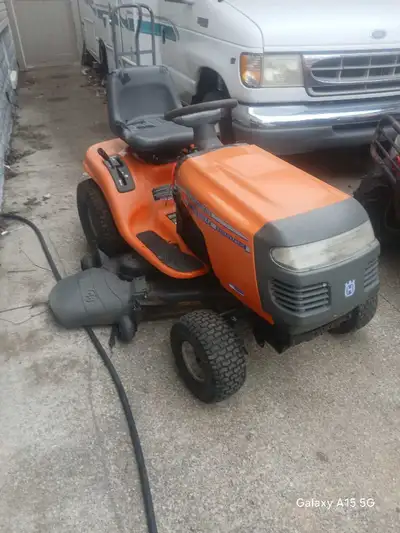 riding mower , View more