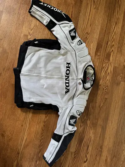 Joe Rocket Honda motorcycle jacket in great condition! This stylish and functional jacket is a size...
