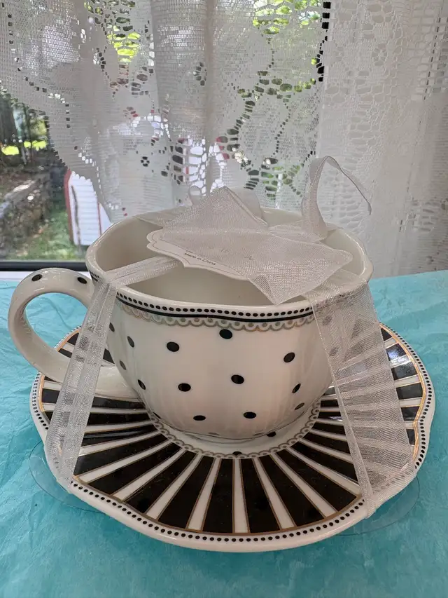 Brand new Polka Dot Teacup and Saucer in Kitchen & Dining Wares in City of Halifax - Image 2