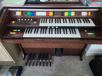 Kawai 2 keyboard piano - 