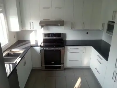 Comptoir unique en epoxy sur mesure, Quartz, Marbre, Corian, View more