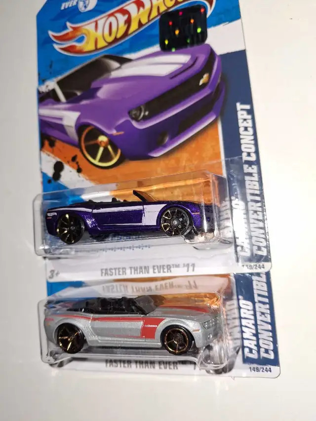 Camaro Convertible Concept Hot Wheels FTE 2011 lot of 2 in Toys & Games in Guelph - Image 3