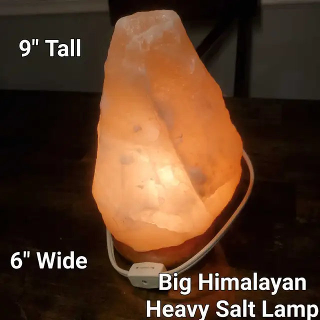 Beautiful Big Himalayan Heavy Salt Lamp - $30 - in Orleans ON  in Indoor Lighting & Fans in Ottawa - Image 2