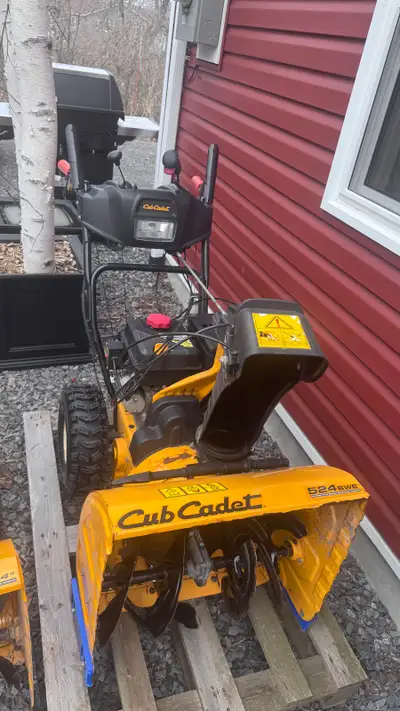 Cub cadet SnowBlower 24”, View more