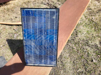 Fence solar panel 
