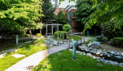 Affordable Downtown Living – Fully Furnished Private Room