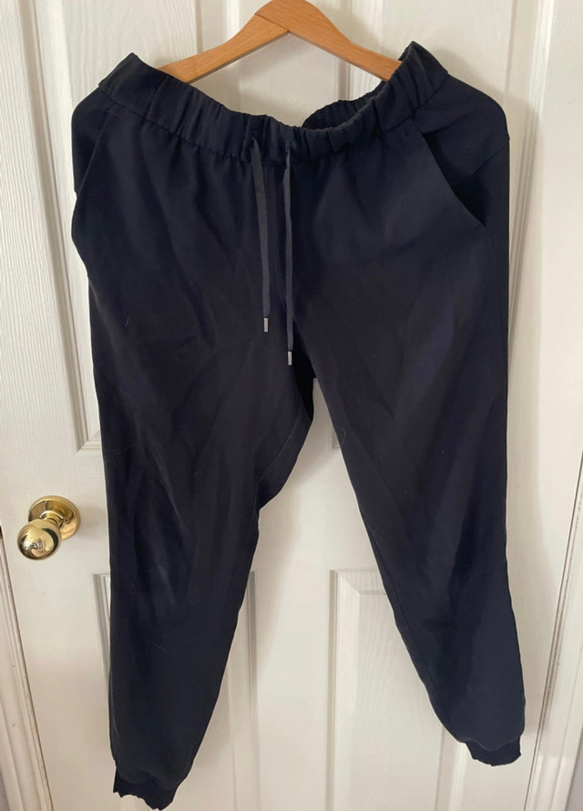 Lululemon clothes in Women's - Bottoms in Sault Ste. Marie