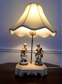 antique lampe de 1930 , 1940 figurine en platre