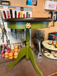 3-Footed 1-Drawer Little Pedestal Table