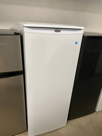 New Danby 8.5 cubic standup freezer on sale full warranty 