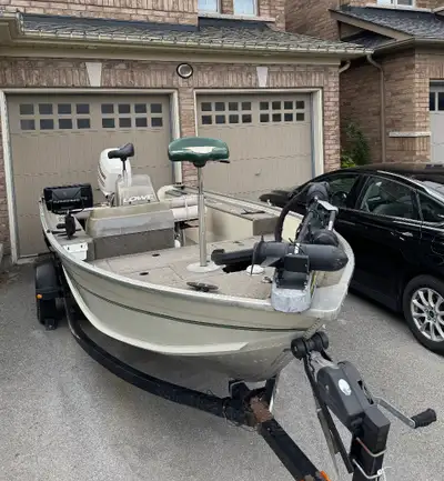 $11,900 2002 Lowe AN-165S Sea Nymph V Side Console with 70 HP Johnson (4 stroke) - 3rd owner Boat, m...