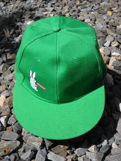 CASQUETTES (2$ chacune), View more