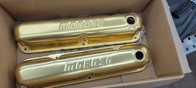 NOS Gold Moroso Valve Covers  in Engine & Engine Parts in Barrie - Image 3