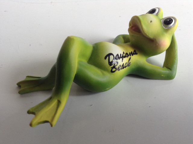 Lady Frog in Arts & Collectibles in Mississauga / Peel Region