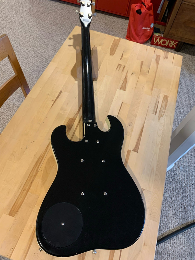 Danelectro Bass in Guitars in St. Catharines - Image 4