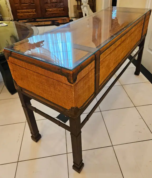 VTG STILES BROTHERS STYLE STEAMER SAFARI WICKER TABLE / CONSOLE in Coffee Tables in City of Toronto - Image 11