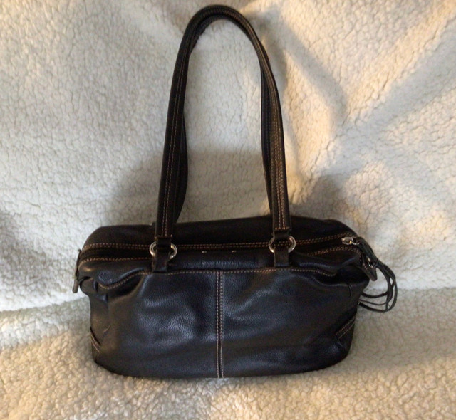 EUC Dark Brown Leather Stone Mountain Handbag  in Women's - Bags & Wallets in Norfolk County